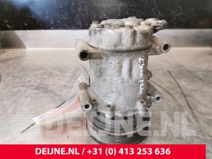 Renault Kangoo Air conditioning pump O174500 photo 2