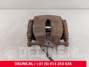 Renault Kangoo Remklauw (Tang) rechts-voor O174534 foto 3