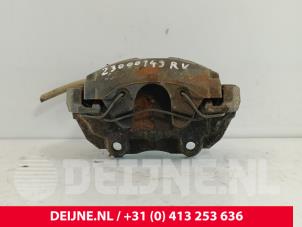 Gebruikte Remklauw (Tang) rechts-voor Ford Transit Connect (PJ2) 1.6 TDCi 16V 75 Prijs € 48,40 Inclusief btw aangeboden door van Deijne Onderdelen Uden B.V.