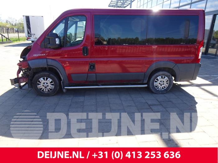 Peugeot Boxer Extra Ruit 2Deurs links-achter O174748