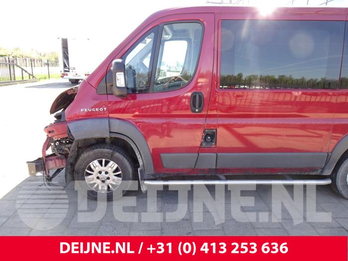Peugeot Boxer Portier 2Deurs links O174756