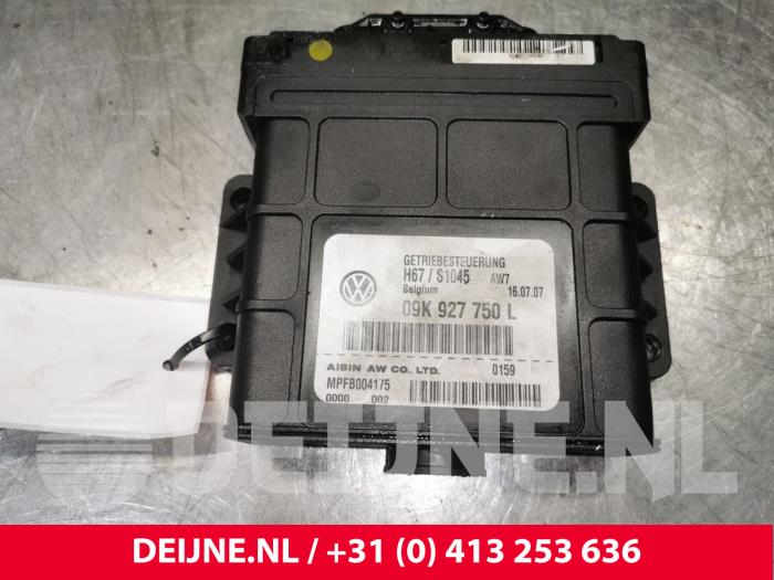 Gebruikte Computer Automatische Bak Volkswagen Multivan T5 (7E/7HC/7HF/7HM) 2.5 TDi Prijs € 151,25 Inclusief btw aangeboden door van Deijne Onderdelen Uden B.V.