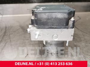 Toyota Pro-Ace City ABS Pumpe O174895 foto 2