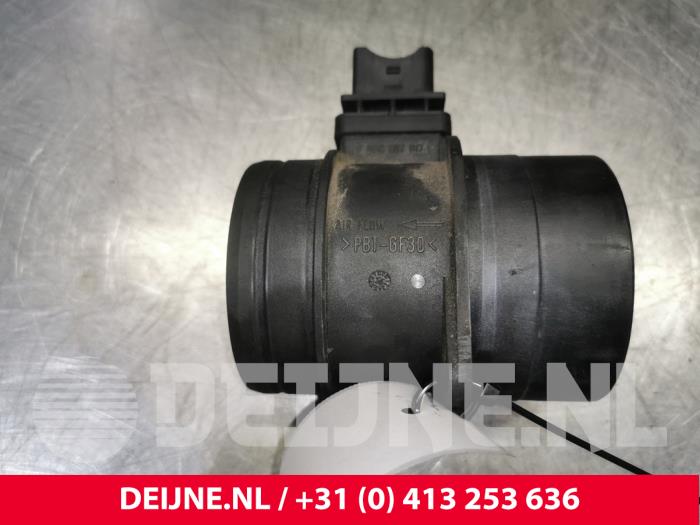 Gebruikte Luchthoeveelheidsmeter Volkswagen Multivan T5 (7E/7HC/7HF/7HM) 2.5 TDi Prijs € 36,30 Inclusief btw aangeboden door van Deijne Onderdelen Uden B.V.