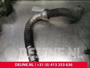 Gebruikte Intercooler Buis Volkswagen Multivan T5 (7E/7HC/7HF/7HM) 2.5 TDi Prijs € 78,65 Inclusief btw aangeboden door van Deijne Onderdelen Uden B.V.