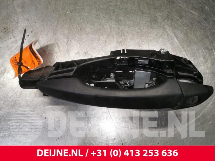 Peugeot Partner Türgriff 2-türig links O174926