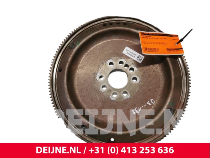 Gebruikte Starterkrans Mercedes Sprinter 3,5t (906.63) 319 CDI,BlueTEC V6 24V Prijs € 60,50 Inclusief btw aangeboden door van Deijne Onderdelen Uden B.V.