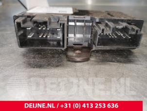 Volvo XC90 Module tailgate motor O175103 photo 3