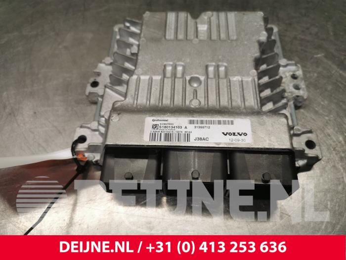Volvo V40 Computer Motormanagement O175177