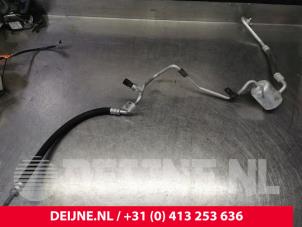 Tesla Model S Air conditioning line O175294 photo 2