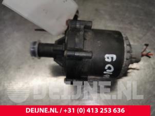 Tesla Model S Additional water pump O175303 photo 2