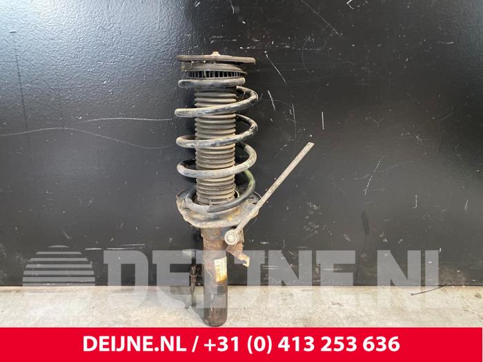 Ford Transit Connect Stoßdämpferstrebe rechts vorne O175273