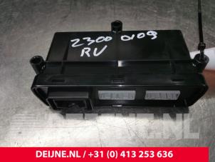 Tesla Model S Central door locking module O175397 photo 3