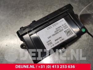 Tesla Model S Central door locking module O175397 photo 2