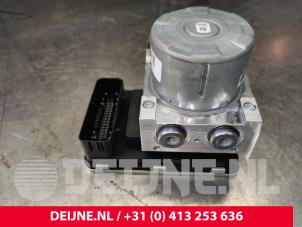 Volvo V60 ABS Pomp O175441 foto 2