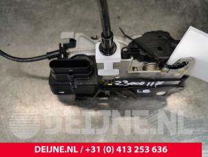 Volvo V60 Rear door lock mechanism 4-door, left O175471 photo 2