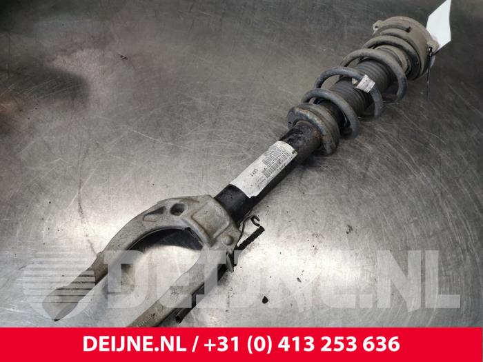 Volvo V60 Stoßdämpferstrebe links vorne O175533