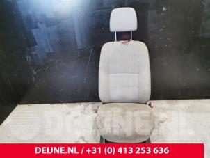 Gebruikte Voorstoel rechts Volkswagen Crafter Prijs € 302,50 Inclusief btw aangeboden door van Deijne Onderdelen Uden B.V.