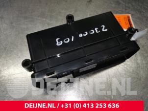 Tesla Model S Module tailgate motor O175582 photo 3