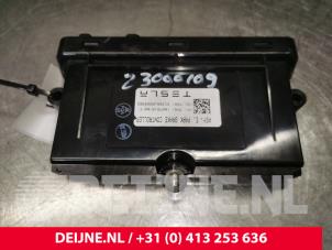 Tesla Model S Handrem Module O175583 foto 2