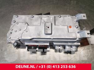 Gebruikte Omvormer Tesla Model S P85D Prijs € 544,50 Inclusief btw aangeboden door van Deijne Onderdelen Uden B.V.