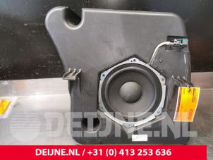 Tesla Model S Subwoofer O175603 photo 2