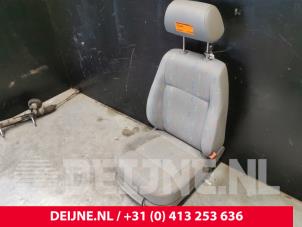 Volkswagen Caddy Sitz rechts O175663 foto 3