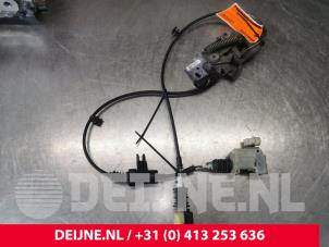 Tesla Model S Bonnet lock mechanism O175667 photo 2