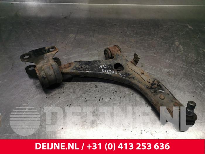 Volvo V40 Draagarm onder rechts-voor O175740