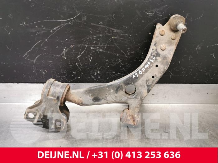 Volvo V40 Draagarm onder links-voor O175739