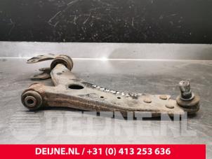 Volvo V40 Front lower wishbone, left O175739 photo 3