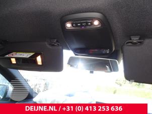 Gebruikte Binnenspiegel Volvo V40 (MV) 2.0 T2 16V Prijs € 125,00 Margeregeling aangeboden door van Deijne Onderdelen Uden B.V.