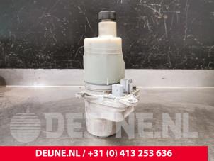 Volvo V50 Power steering pump O175899 photo 3