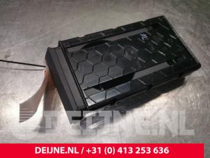 Renault Master Getränkehalter O175948 foto 3