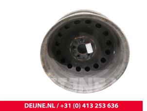 Mercedes Vito Wheel O176017 photo 2