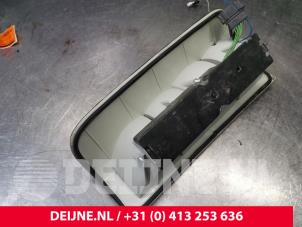 Volkswagen LT Achterlicht links O176072 foto 3