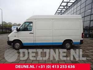 Gebruikte Deurruit 2Deurs links Volkswagen LT II 2.5 TDi LWB 35/46 Prijs € 48,40 Inclusief btw aangeboden door van Deijne Onderdelen Uden B.V.
