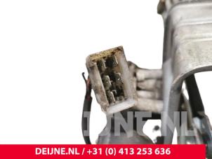 Volkswagen LT Wiper motor + mechanism O176109 photo 3