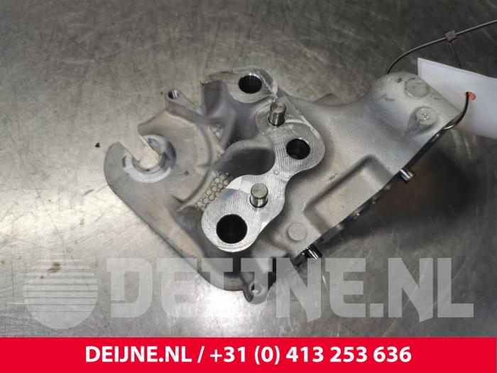 Toyota Pro-Ace Motorsteun O176190
