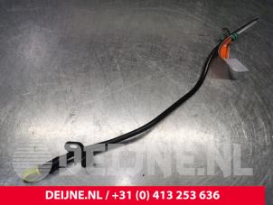 Gebruikte Olie Peilstok Toyota ProAce 2.0 D-4D 122 16V Worker Prijs € 30,25 Inclusief btw aangeboden door van Deijne Onderdelen Uden B.V.