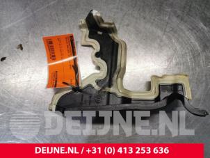 Gebruikte Distributiedeksel Toyota ProAce 2.0 D-4D 122 16V Worker Prijs € 36,30 Inclusief btw aangeboden door van Deijne Onderdelen Uden B.V.