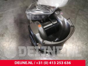 Gebruikte Zuiger Toyota ProAce 2.0 D-4D 122 16V Worker Prijs € 60,50 Inclusief btw aangeboden door van Deijne Onderdelen Uden B.V.