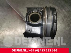 Gebruikte Zuiger Toyota ProAce 2.0 D-4D 122 16V Worker Prijs € 60,50 Inclusief btw aangeboden door van Deijne Onderdelen Uden B.V.