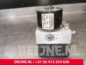Volvo C30 ABS Pomp O176221 foto 2