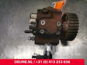 Volvo V50 Mechanical fuel pump O176338 photo 3