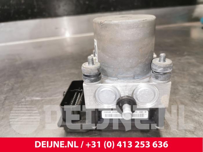Gebruikte ABS Pomp Fiat Ducato (250) 2.3 D 120 Multijet Prijs € 211,75 Inclusief btw aangeboden door van Deijne Onderdelen Uden B.V.