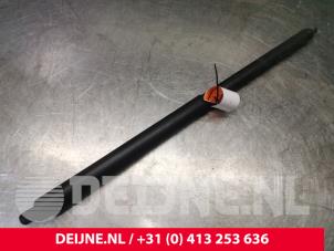 Tesla Model S Gasdämpfer links hinten O176399 foto 2
