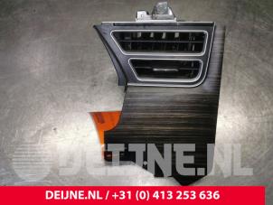 Gebruikte Luchtrooster Dashboard Tesla Model S 85D Prijs € 60,50 Inclusief btw aangeboden door van Deijne Onderdelen Uden B.V.