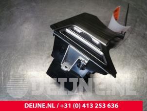 Tesla Model S Dashboard vent O176458 photo 2