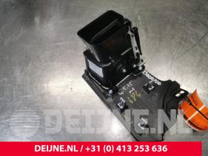 Tesla Model S Dashboard vent O176458 photo 3